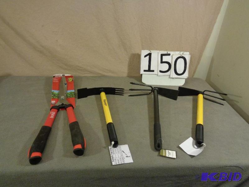 New Display Model Garden Tools and Hedge Shea...