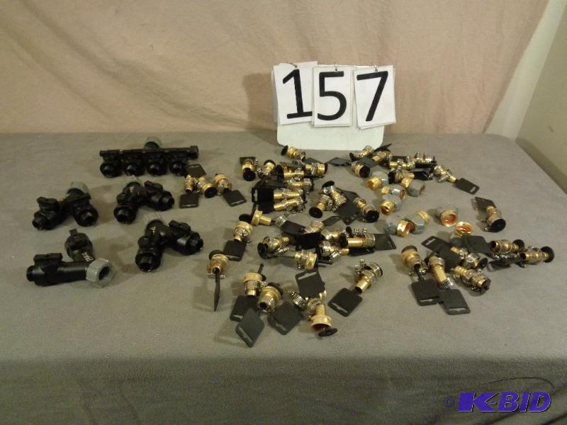 5 New Display Model Aluminum Hose Splitters a...