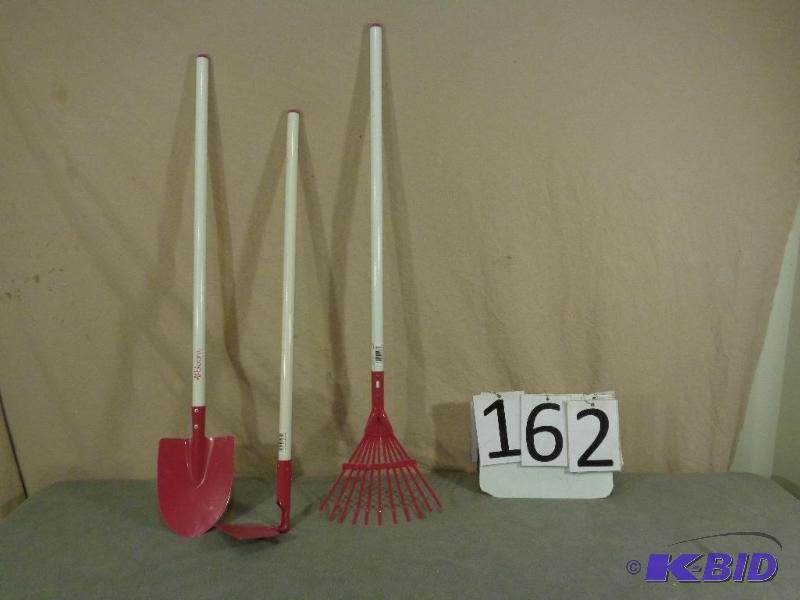 New Display Model Kids Pink Metal 3 Piece Too...