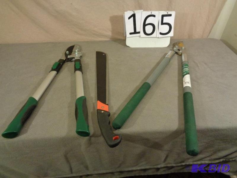 New Display Model Machete&nbspand 2 Loppers....