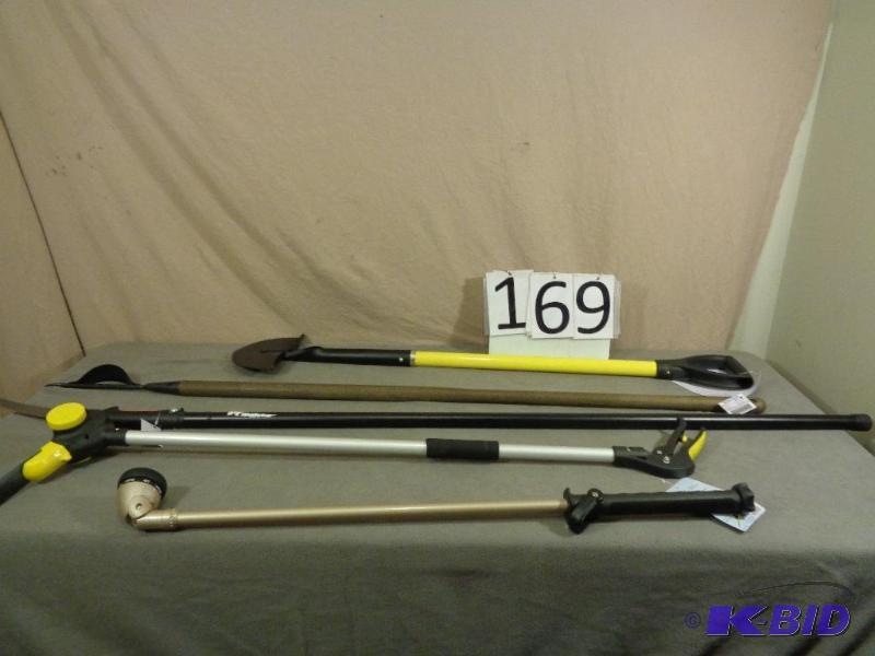 NEW Long Handled tools. Edger, clipper, weede...