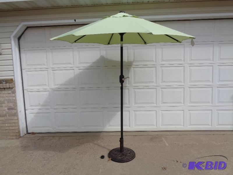 New Display Model Green 7 Ft Aluminum Table U...