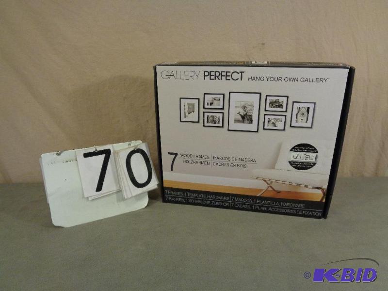 New Gallery Perfect 7 Wood Picture Frame Set....