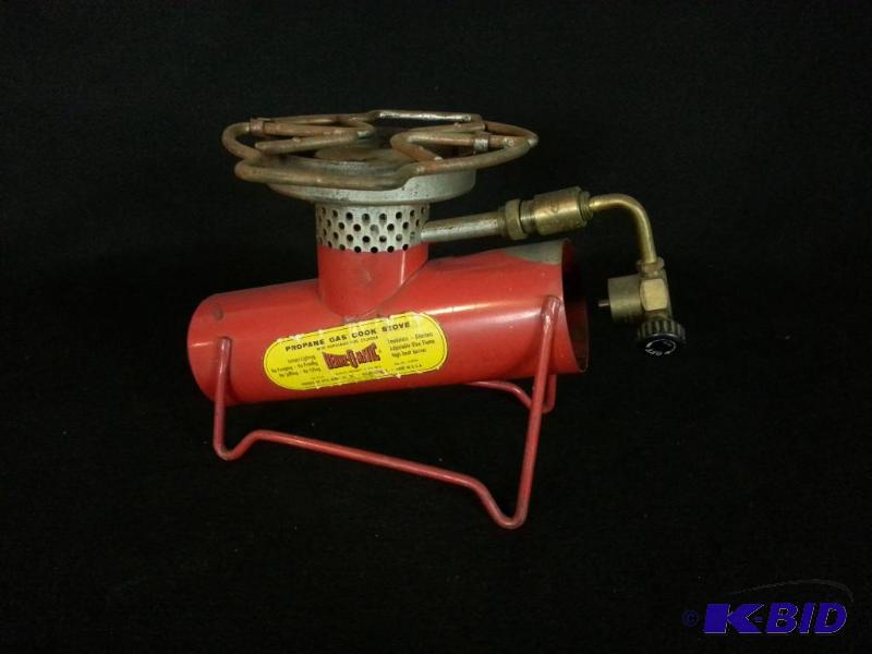 lot 103 image: Vintage Bernz-O-Matic Portable Propane Cook Stove