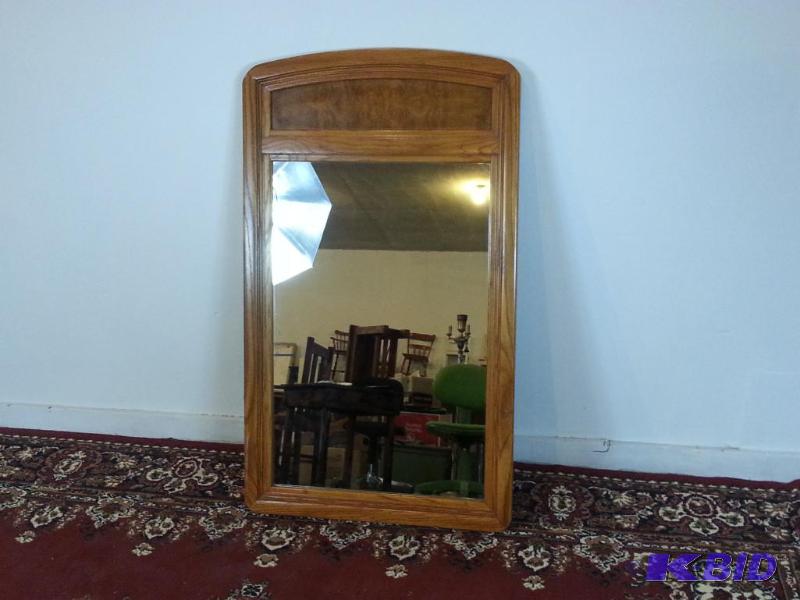lot 18 image: Large, Solid Oak Mirror w Burl Accent  Very ...