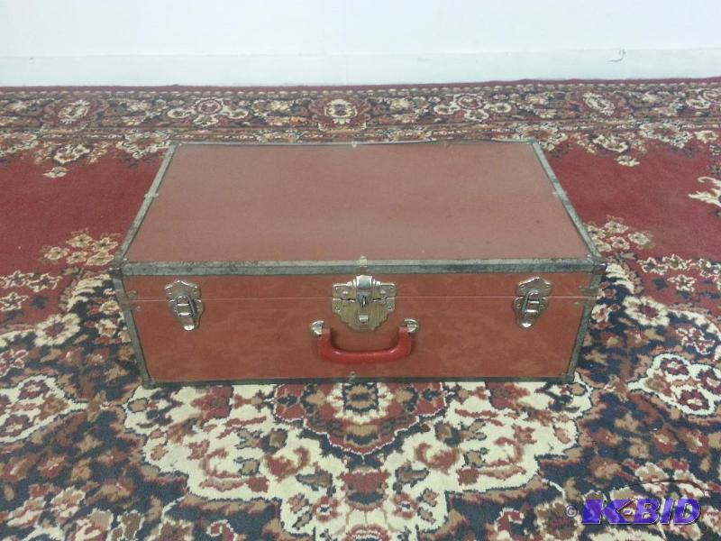 lot 34 image: Vintage Brown Travel Storage Trunk  Smaller s...