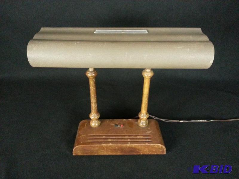 lot 48 image: Vintage Desk Lamp w Art Deco Style  Check ou...