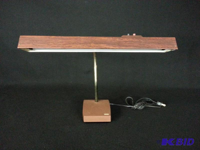 lot 49 image: Vintage Tensor Desk Gooseneck Lamp  Wood with...