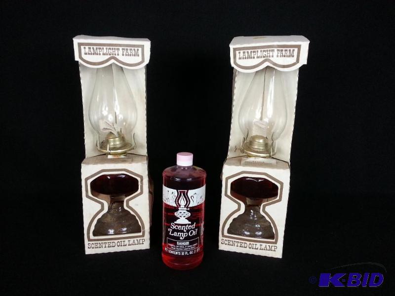 lot 53 image: Vintage Lamplight Farm Scented Oil Lamps w O...