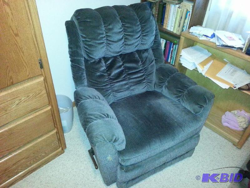 lot 76 image: Blue Reclining Chair  Works well  Some ...