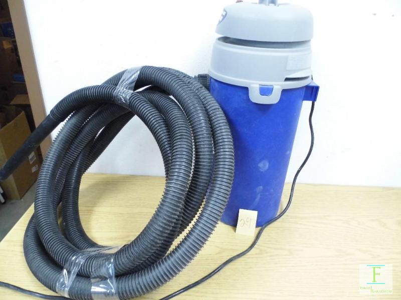 Shop Vac Hanp Up