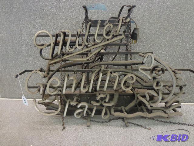 lot 136 image: Miller Genuine&nbspDraft Neon Sign   Broken ...