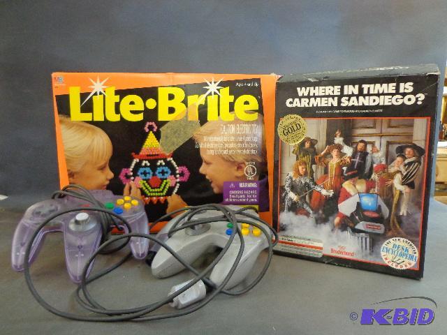 lot 31 image: Box of Games   Light Brite  Carmen Santiago P...
