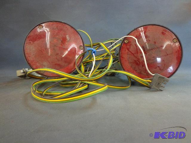 lot 36 image: Trailer Lights Kit   wires, plugs,lights and ...