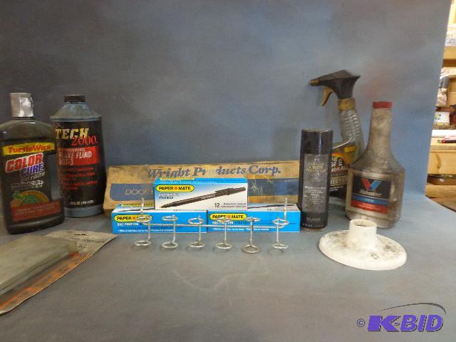 lot 41 image: Random Hardware and Cleaning Products...