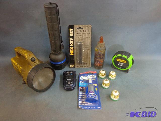 lot 44 image: Box of Assorted Items And Flip phone   (2) Fl...