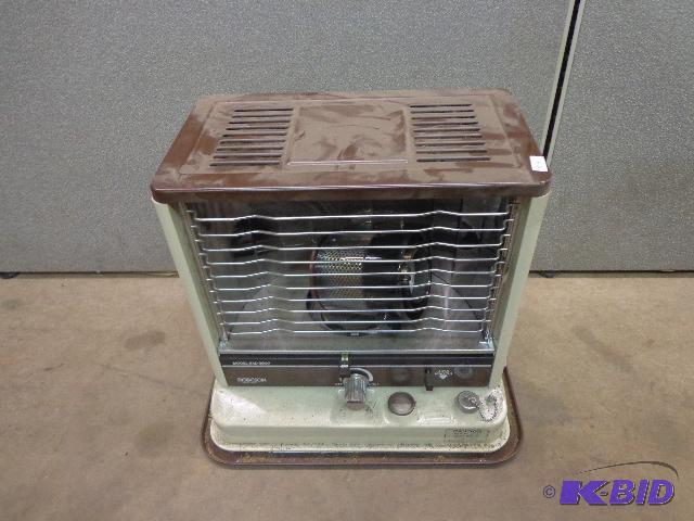 lot 49 image: Kerosene Heater   Model RAD 9600  1.9 gallon ...