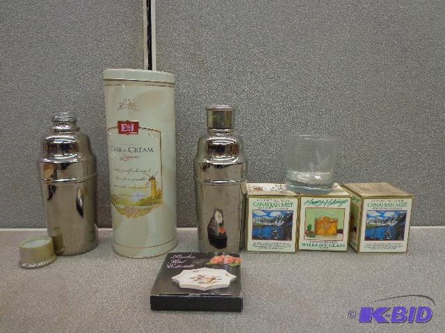 lot 93 image: Shakers (2), Canadian Mist Glasses (3) andCas...