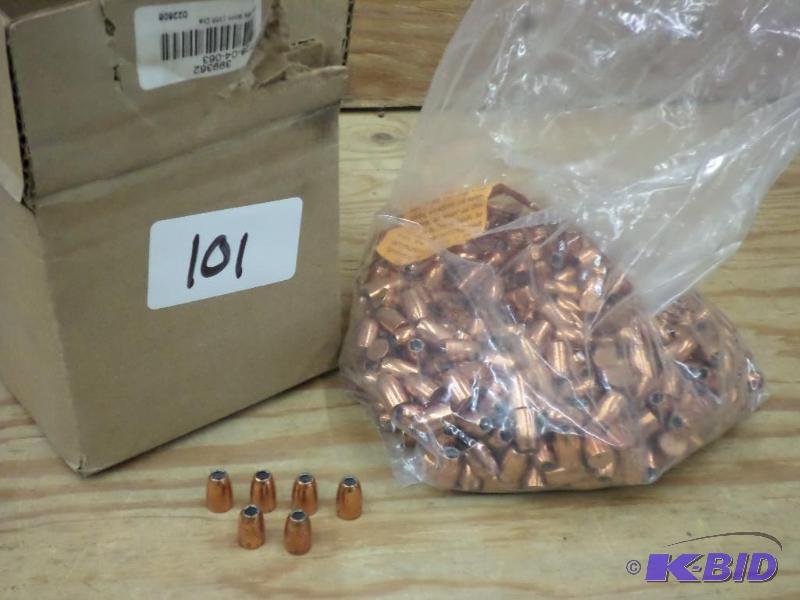 lot 101 image: (300) 9mm Hollow Point Bullets...