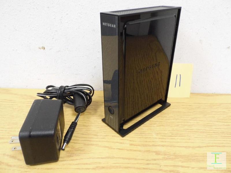 lot 11 image: Netgear Router
