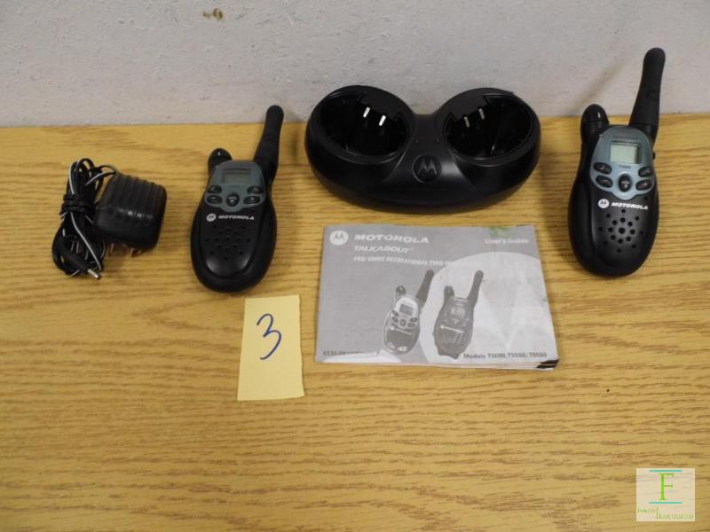 lot 3 image: Motorola TalkAbout