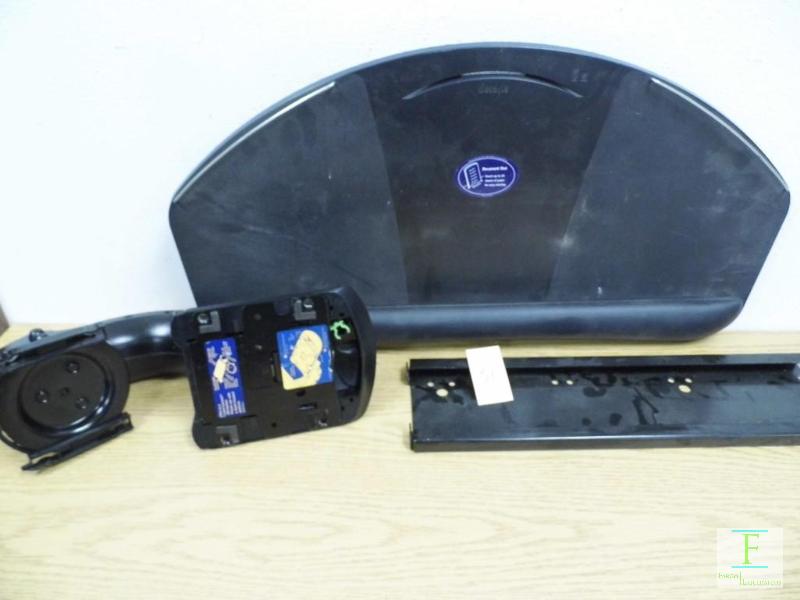 lot 31 image: Keyboard Tray