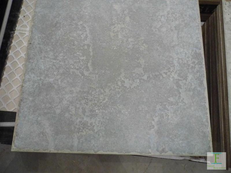 lot 43 image: Slate and Tile