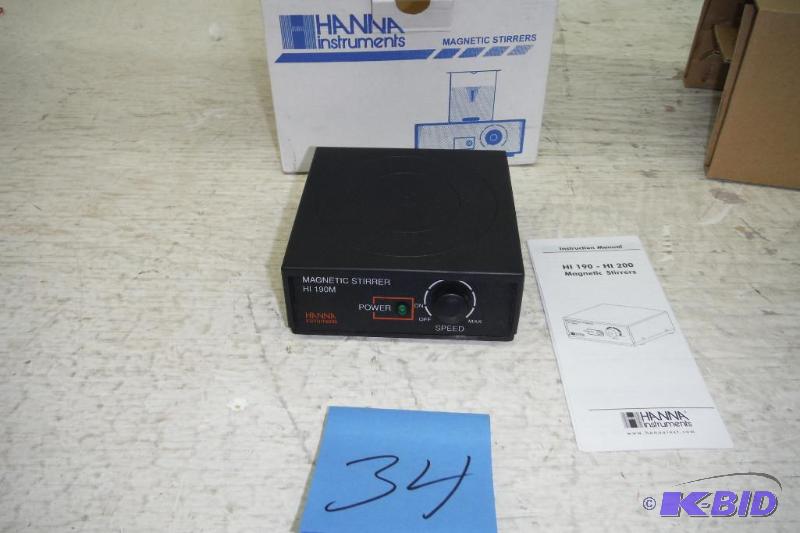 lot 34 image: Hanna Instruments HI190M-0 Mini Magnetic Stirrer with Speedsafe