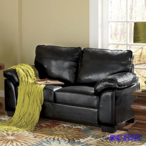 Black Hampton Loveseat - Whether youre recli...