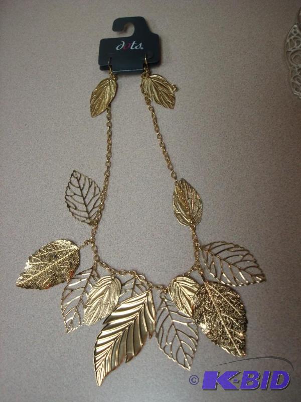 New Leaf Jewelry Necklace And Earring Set...