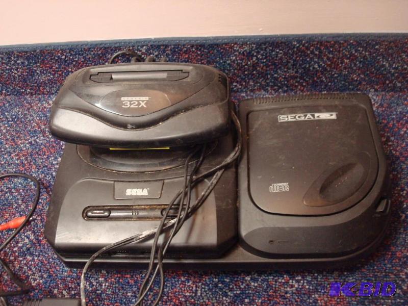 Sega CD Game Console With Wires, Used, UNTEST...