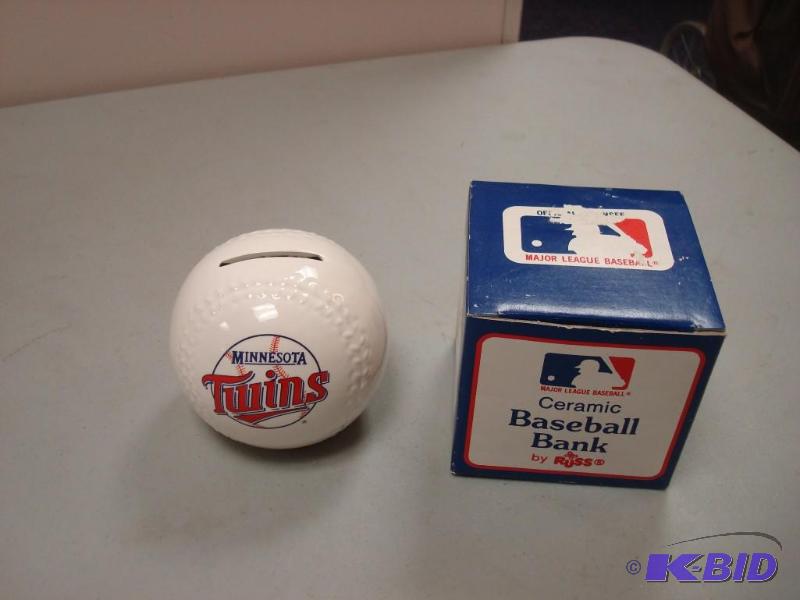 Minnesota Twins Ceramic Baseball Bank...