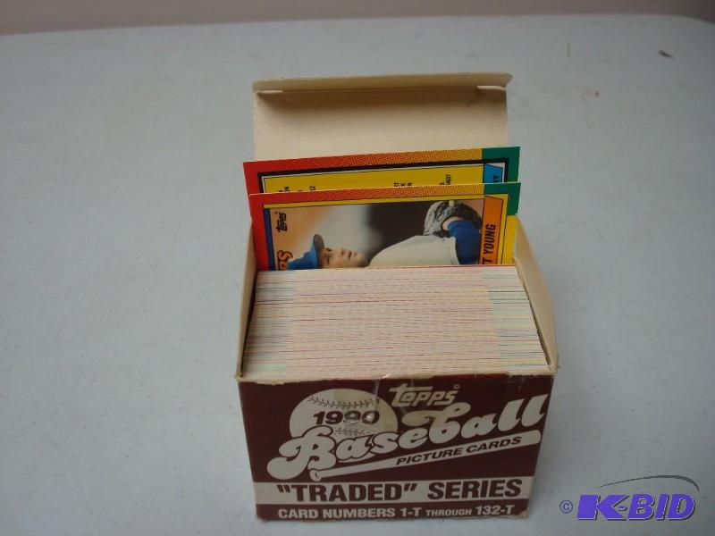 1990 Topps&nbspTraded Set Baseball Cards...