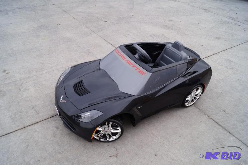 lot 112 image: Black Corvette