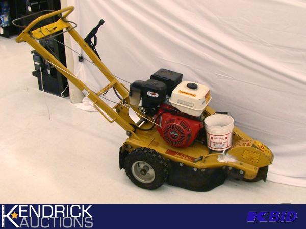 lot 1 image: 13 Hp Rayco Stump Grinder
