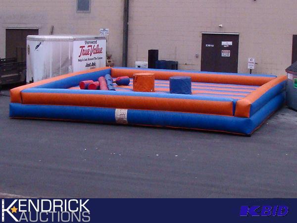 lot 102 image: GamesToGo Giant Inflatable Jousting Arena