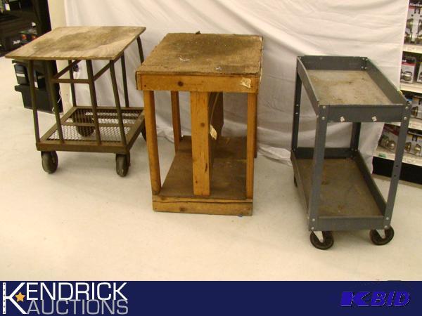 lot 82 image: 3 Rolling Shop Carts