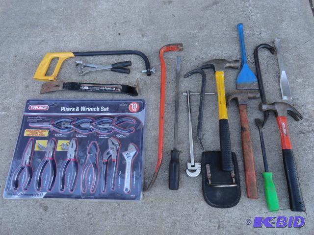 lot 121 image: Assortment of tools pliers & wrench set,...