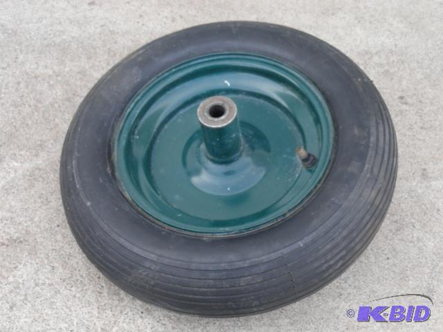 lot 132 image: New utility tire 3.50-8...