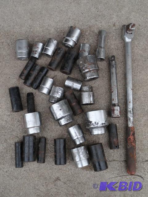 lot 136 image: 34" drive sockets 78"-2", br...