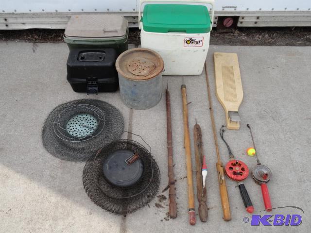 lot 42 image: Ice fishing sticks, live well, minnow bucket ...