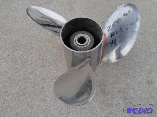 lot 43 image: New Raker Stainless propeller 14 12x26, 3947...