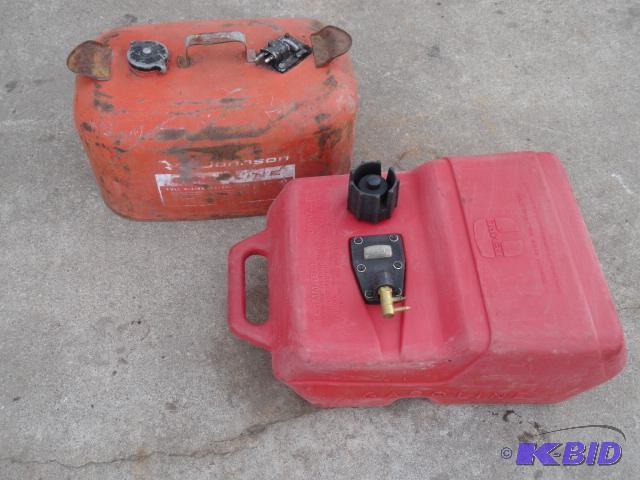lot 46 image: Johnson and Tempo outboard gas tanks, 6 gallo...