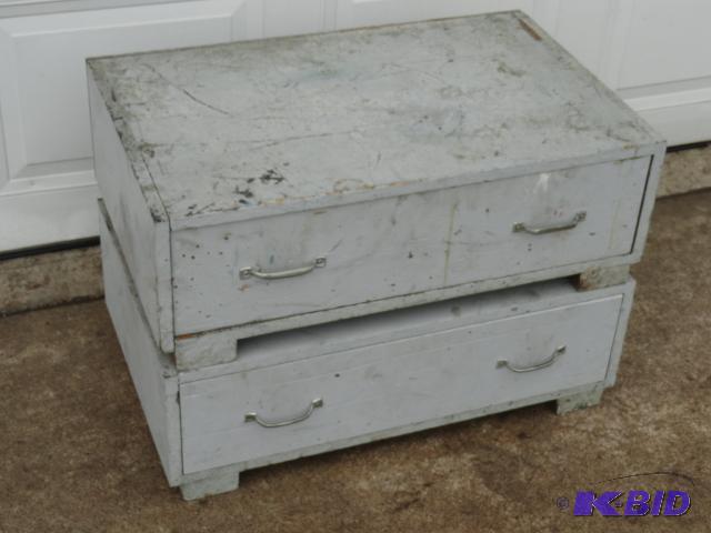lot 94 image: Storage boxes, double handle, 10x19x30 each u...