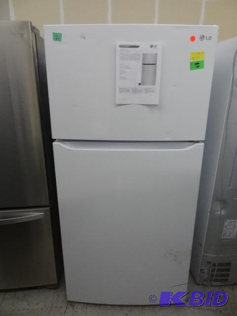 lot 2 image: LG LTC24380 Fridge freezer. Store return. Tes...
