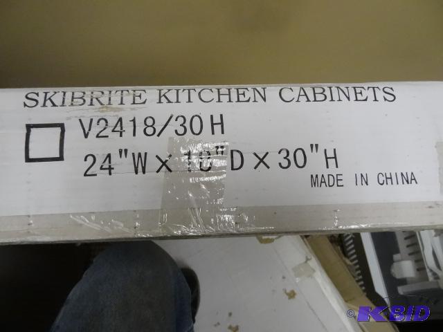 lot 28 image: Skibrite kitchen cabinet. V241830H. 24 x 18 ...