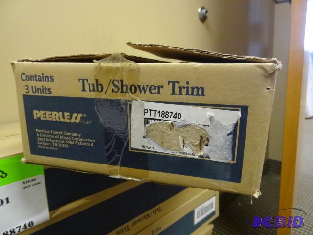 lot 43 image: Peerless tub shower trim. PTT188740. Qty 3 ki...