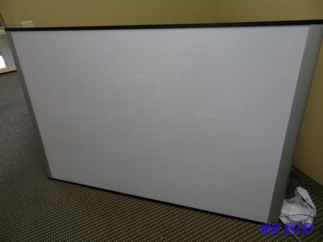 lot 44 image: 72 x 48 3M white board. New...