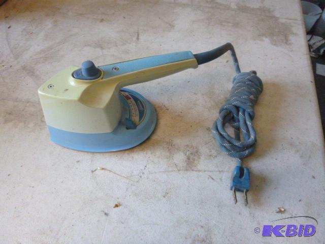 Sunbeam Mini Iron Tested and works....