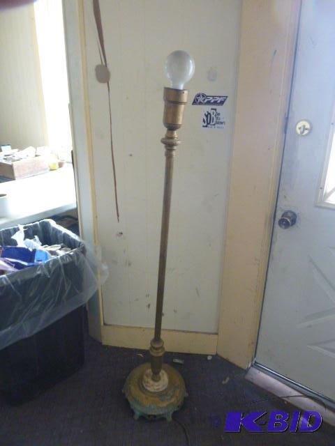 Vintage Floor Lamp Bad cord....
